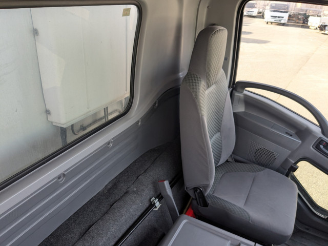 いすゞ フォワード 増トン 冷蔵冷凍バン LKG-FTR90T2(97849) 38枚目