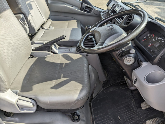 トヨタ ダイナ 小型 バン TKG-XZU710(97855) 39枚目