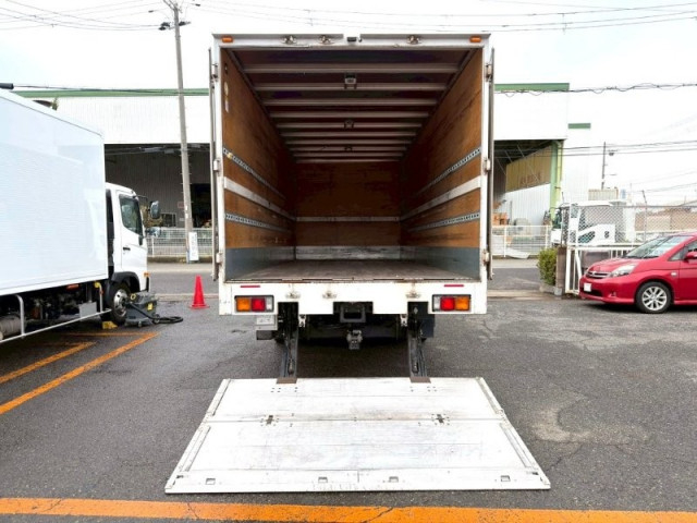 三菱ふそう ファイター 中型 バン TKG-FK71F(97857) 9枚目