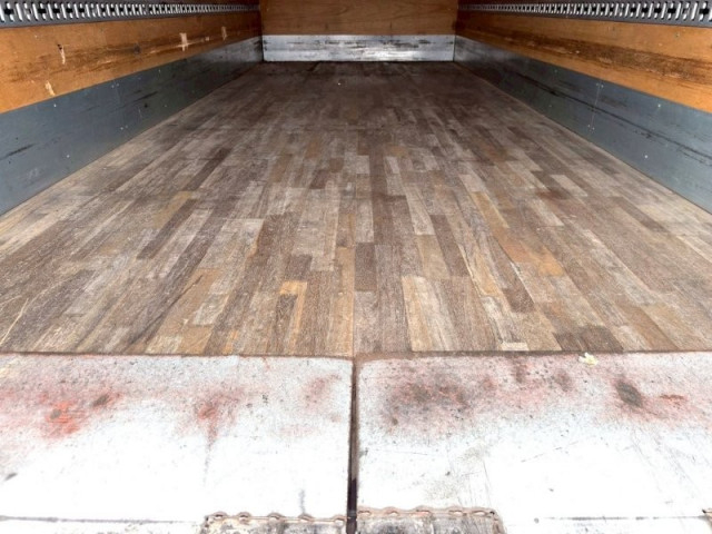 三菱ふそう ファイター 中型 バン TKG-FK71F(97857) 10枚目