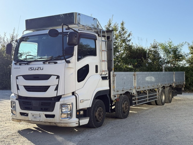 いすゞ ギガ 大型 平ボディ QKG-CYJ77B(97860) 1枚目