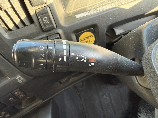 いすゞ ギガ 大型 平ボディ QKG-CYJ77B(97860) 28枚目