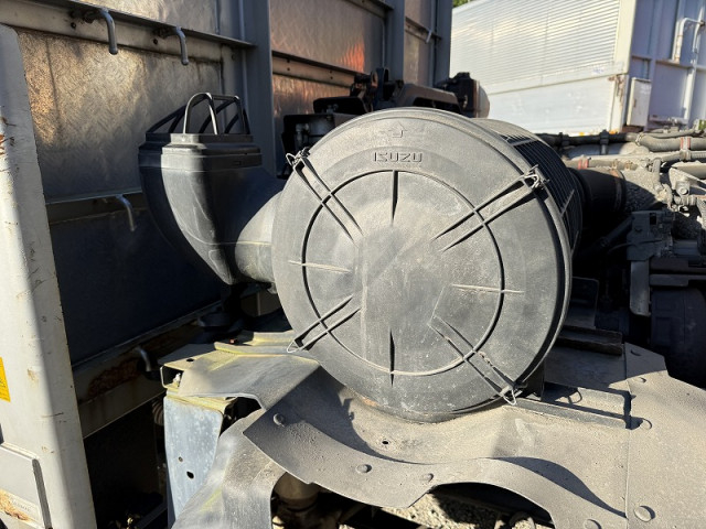 いすゞ ギガ 大型 平ボディ QKG-CYJ77B(97860) 29枚目