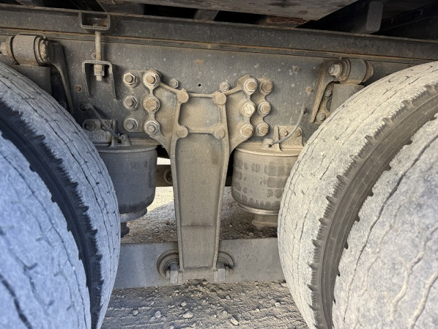 いすゞ ギガ 大型 平ボディ QKG-CYJ77B(97860) 39枚目