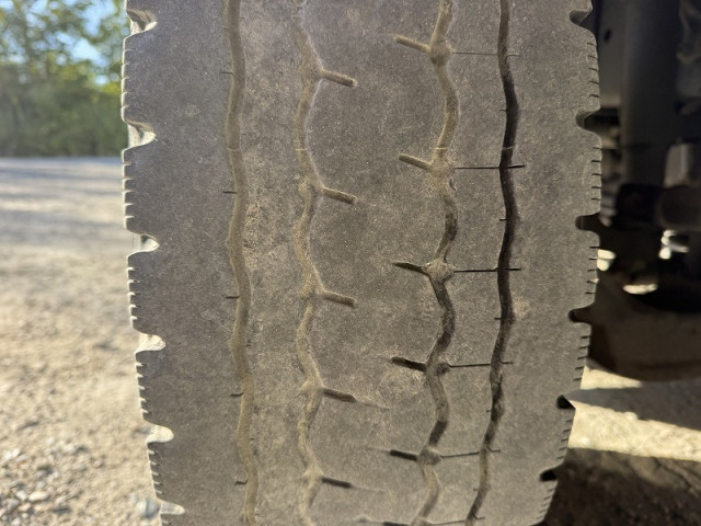 いすゞ ギガ 大型 平ボディ QKG-CYJ77B(97860) 48枚目