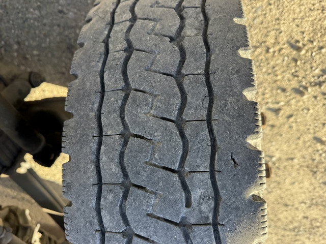 いすゞ ギガ 大型 平ボディ QKG-CYJ77B(97860) 50枚目