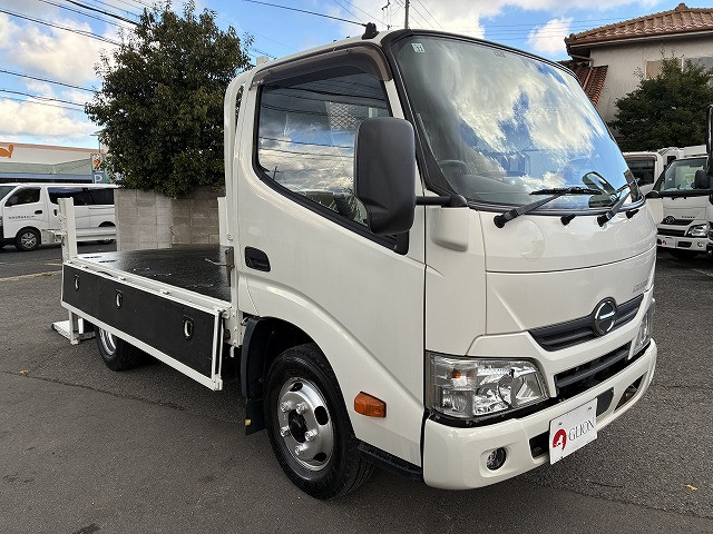 日野 デュトロ 小型 平ボディ TKG-XZC605M(97867) 10枚目