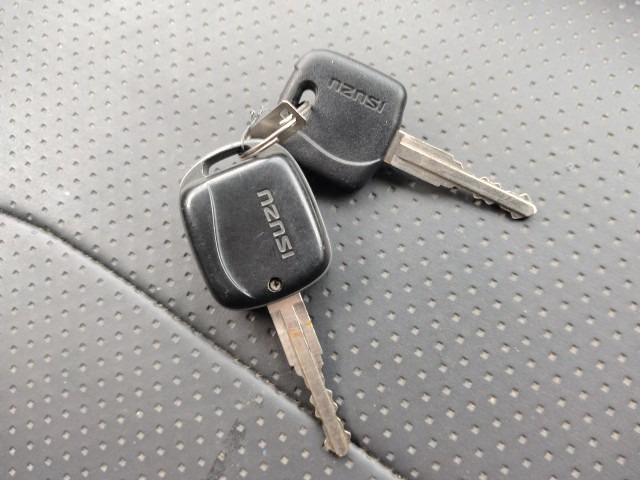 いすゞ エルフ 小型 平ボディ TRG-NJR85A(97872) 6枚目