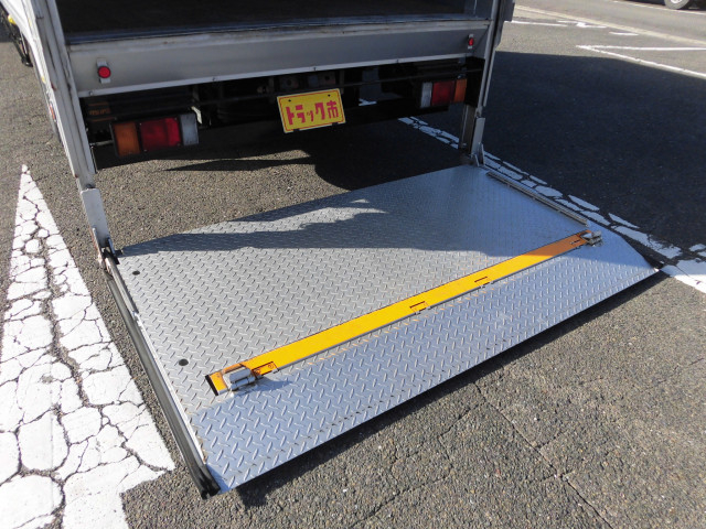 いすゞ エルフ 小型 バン TRG-NPR85AN(97871) 16枚目