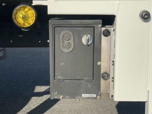 三菱ふそう キャンター 小型 平ボディ TPG-FEB50(97873) 13枚目