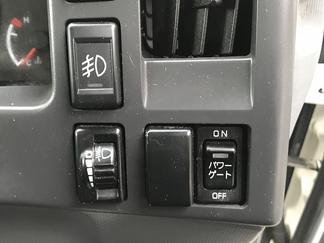 いすゞ エルフ 小型 平ボディ TRG-NLR85AR(97875) 33枚目