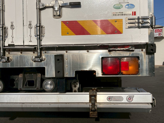 日野 レンジャー 中型 冷蔵冷凍バン TKG-FC7JKAA(97878) 13枚目