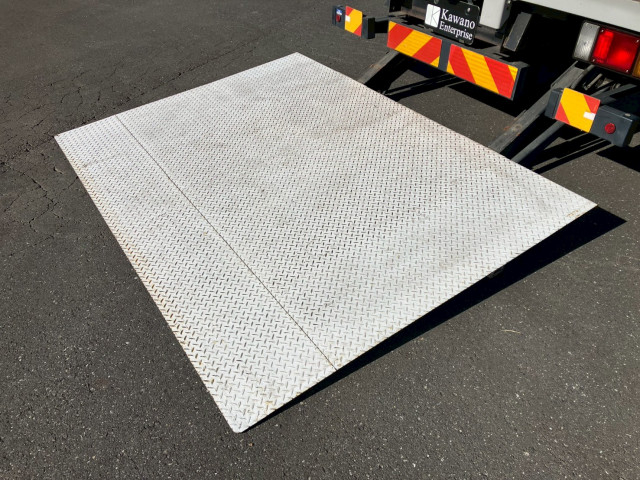 いすゞ エルフ 小型 バン TRG-NPR85AN(97879) 8枚目