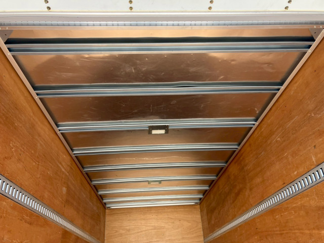 いすゞ エルフ 小型 バン TRG-NPR85AN(97879) 12枚目