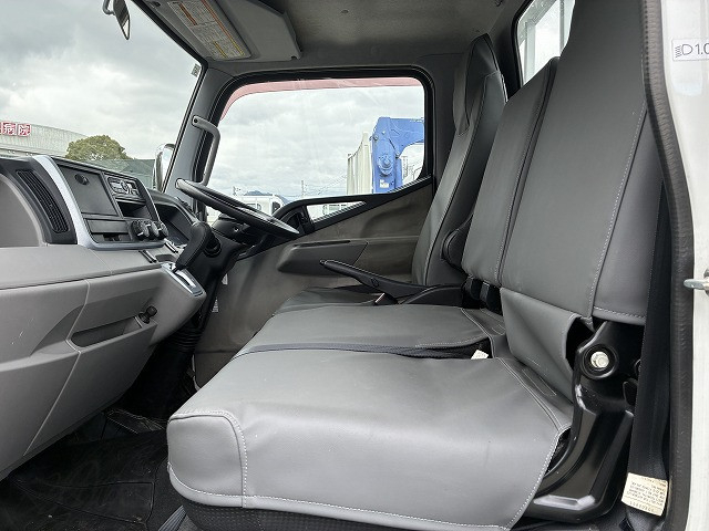 三菱ふそう キャンター 小型 平ボディ TPG-FBA20(97881) 26枚目