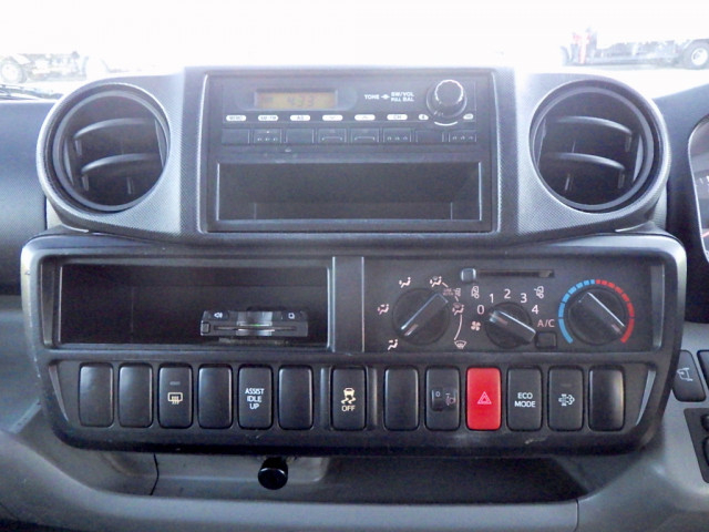 トヨタ トヨエース 小型 バン TKG-XZC605V(97885) 22枚目