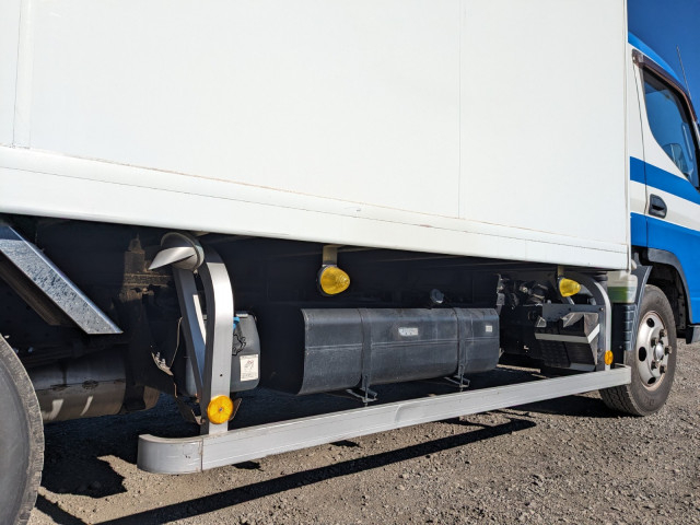 三菱ふそう キャンター 小型 バン TKG-FEB50(97891) 32枚目