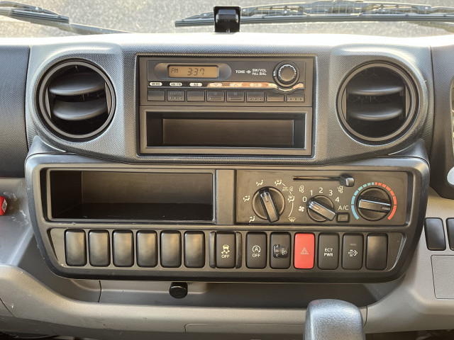 トヨタ ダイナ 小型 平ボディ TKG-XZC600(97894) 18枚目