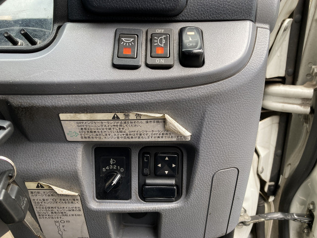 三菱ふそう キャンター 小型 バン TKG-FEB50(97895) 37枚目
