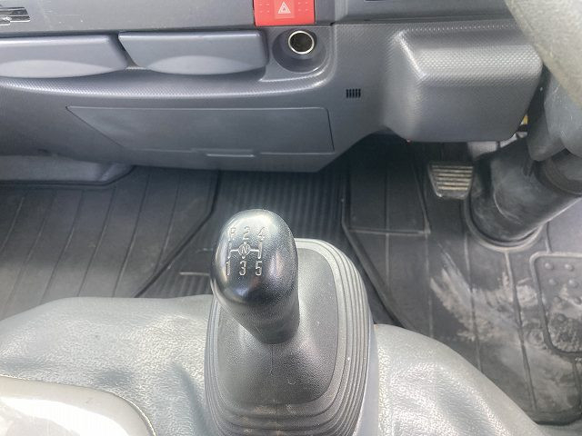 いすゞ エルフ 小型 平ボディ TRG-NJR85A(97897) 29枚目