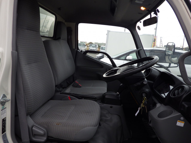 トヨタ ダイナ 小型 バン TKG-XZU605(97899) 7枚目