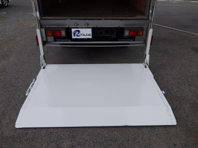 トヨタ ダイナ 小型 バン TKG-XZU605(97899) 28枚目