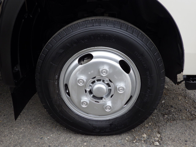 トヨタ ダイナ 小型 バン TKG-XZU605(97899) 32枚目