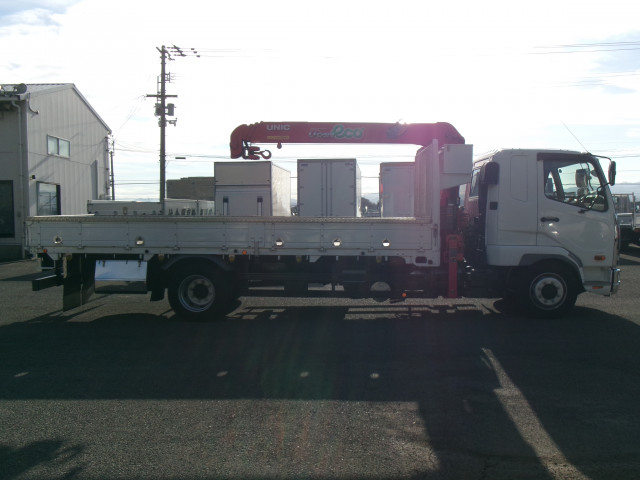 三菱ふそう ファイター 増トン 平ボディ（クレーン付） TKG-FK62FY(97900) 3枚目
