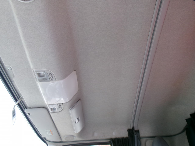 三菱ふそう ファイター 増トン 平ボディ（クレーン付） TKG-FK62FY(97900) 19枚目