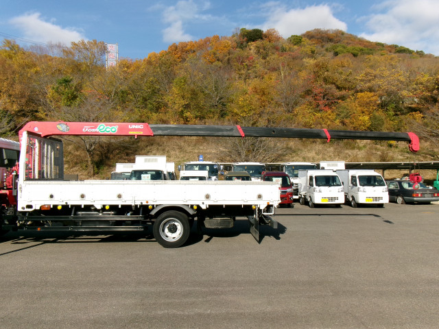 三菱ふそう ファイター 増トン 平ボディ（クレーン付） TKG-FK62FY(97900) 31枚目