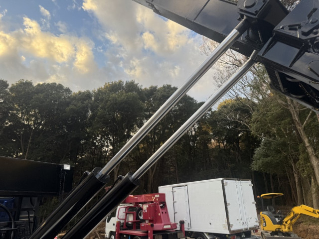 三菱ふそう スーパーグレート 大型 コンテナ専用車 QPG-FV60VY(97902) 11枚目