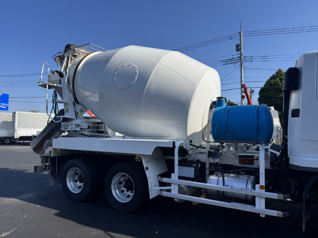 三菱ふそう ファイター 増トン ミキサー車 QDG-FQ62F(97904) 6枚目