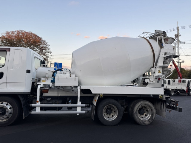 三菱ふそう ファイター 増トン ミキサー車 QDG-FQ62F(97904) 7枚目