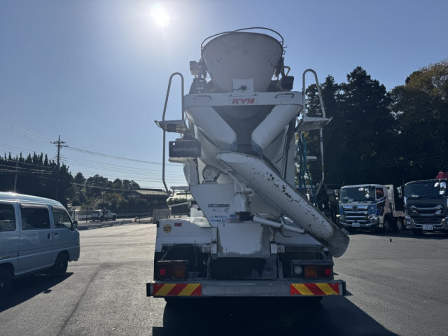 三菱ふそう ファイター 増トン ミキサー車 QDG-FQ62F(97904) 8枚目