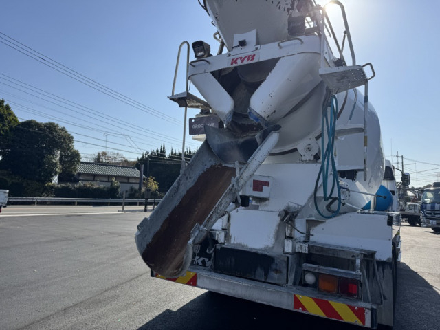 三菱ふそう ファイター 増トン ミキサー車 QDG-FQ62F(97904) 9枚目