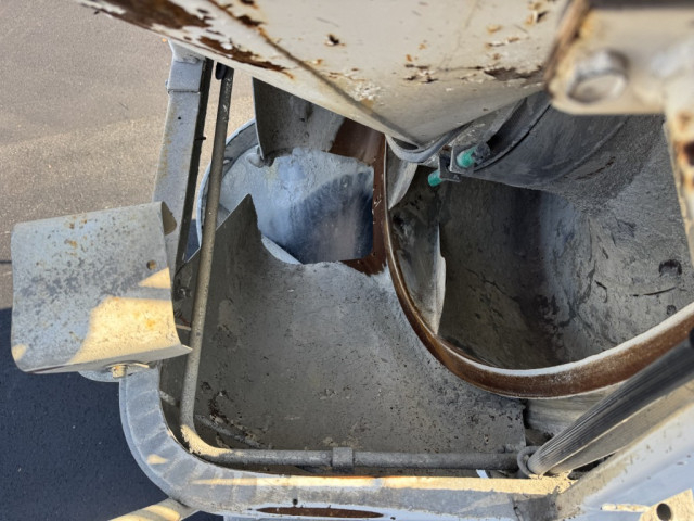 三菱ふそう ファイター 増トン ミキサー車 QDG-FQ62F(97904) 14枚目