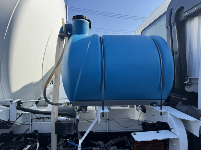 三菱ふそう ファイター 増トン ミキサー車 QDG-FQ62F(97904) 16枚目