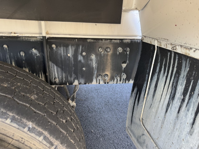 三菱ふそう ファイター 増トン ミキサー車 QDG-FQ62F(97904) 22枚目