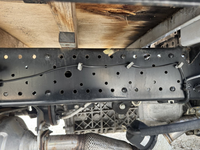 いすゞ エルフ 小型 平ボディ TRG-NLR85AR(97905) 13枚目