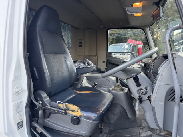 三菱ふそう ファイター 増トン ミキサー車 QDG-FQ62F(97904) 28枚目