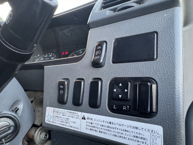 三菱ふそう ファイター 増トン ミキサー車 QDG-FQ62F(97904) 33枚目