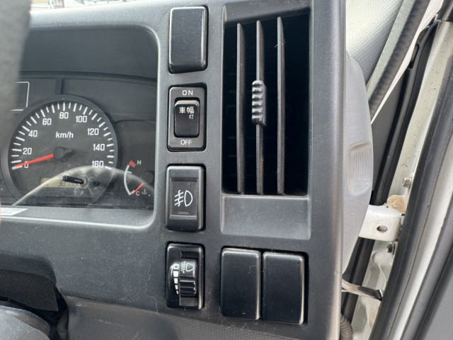 いすゞ エルフ 小型 平ボディ TRG-NLR85AR(97905) 26枚目