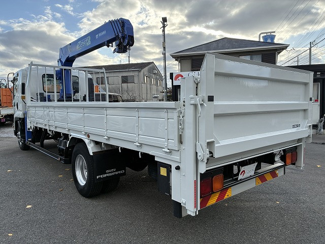 いすゞ フォワード 中型 平ボディ（クレーン付） TKG-FRR90S2(97911) 6枚目