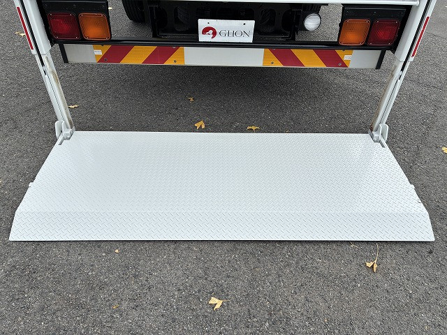 いすゞ フォワード 中型 平ボディ（クレーン付） TKG-FRR90S2(97911) 14枚目