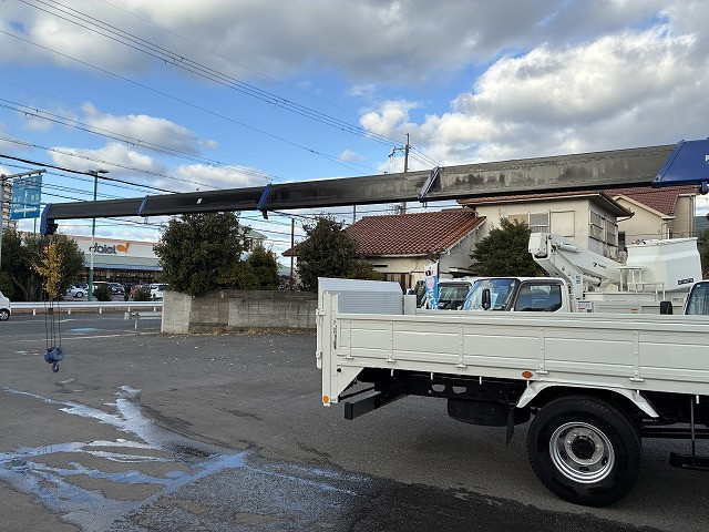 いすゞ フォワード 中型 平ボディ（クレーン付） TKG-FRR90S2(97911) 16枚目