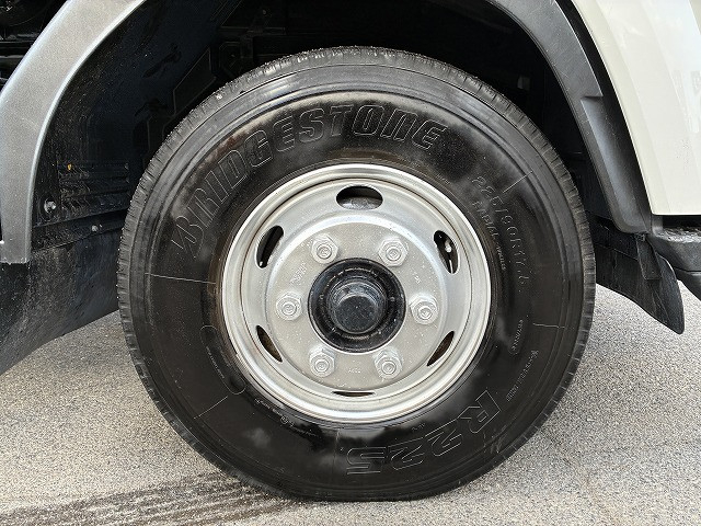 いすゞ フォワード 中型 平ボディ（クレーン付） TKG-FRR90S2(97911) 22枚目