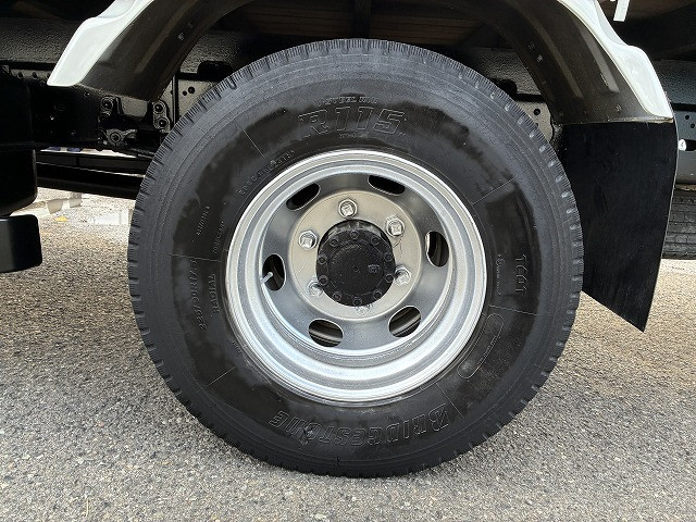 いすゞ フォワード 中型 平ボディ（クレーン付） TKG-FRR90S2(97911) 26枚目