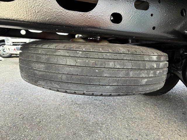 いすゞ フォワード 中型 平ボディ（クレーン付） TKG-FRR90S2(97911) 30枚目