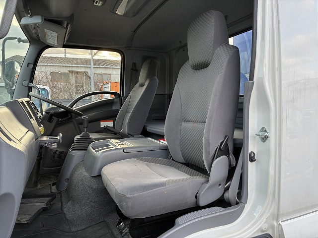 いすゞ フォワード 中型 平ボディ（クレーン付） TKG-FRR90S2(97911) 32枚目