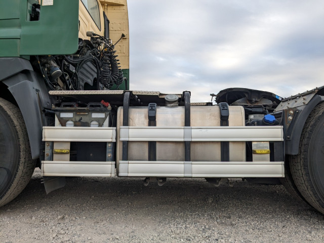 日野 プロフィア 大型 トラクタ QPG-SH1EDDG(97914) 19枚目